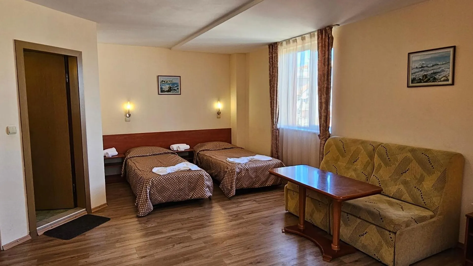 Caprice Family Hotel Varna