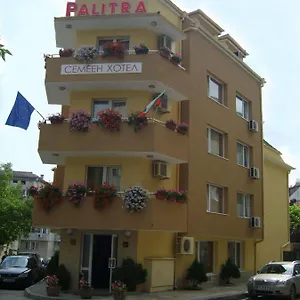 https://palitra-family-hotel.varna-hotels.com